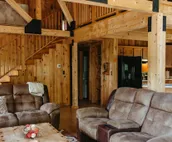 Amazing Log Home near Wineries, Fishing and Hiking