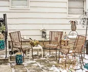 Artsy Getaway ~ 8 Miles to Downtown Kansas City!