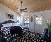 Gorgeous Chilkat Tower #3, 2BR Condo, downtown