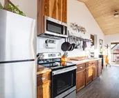 Gorgeous Chilkat Tower #3, 2BR Condo, downtown
