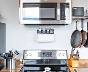 Gorgeous Chilkat Tower #3, 2BR Condo, downtown