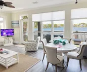 Destiny Beach Villa 4 Spring Break! Waterfront! Beach gear! 2 King Masters!