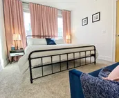 Old Market Townhome w/ 2 King Suites+Garage+View