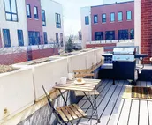 Old Market Townhome w/ 2 King Suites+Garage+View