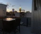 Old Market Townhome w/ 2 King Suites+Garage+View