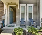 Townhome in Bishop’s Landing - 5 Miles to Beach!
