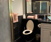 Lovely and Spacious Cottage with A/C