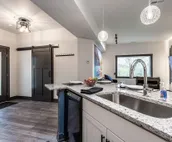 Grand Park Modern Cubby 2BR/3BED/1BA Cozy Getaway NO CLEANING FEE