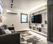 The Nook near Broad Ripple 1BR/1BA Modern Studio NO CLEANING FEE