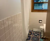 Comfortable and Quaint w/ a Hot Tub