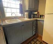 Full, private, artsy, cozy, creek-side home!