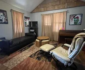 Full, private, artsy, cozy, creek-side home!