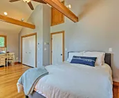 Common Fence Point Cottage w/ Ocean Views!