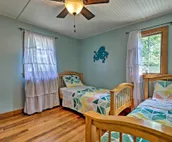 Common Fence Point Cottage w/ Ocean Views!