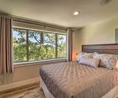 Luxury Chalet w/ Mtn Views: 3 Mi to Mt Rose Ski!