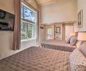 Luxury Chalet w/ Mtn Views: 3 Mi to Mt Rose Ski!
