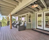 Luxury Chalet w/ Mtn Views: 3 Mi to Mt Rose Ski!