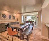 Luxury Chalet w/ Mtn Views: 3 Mi to Mt Rose Ski!