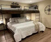 Bent Tree Cabin, on Private 12.5 Acres + Hot Tub