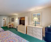 Ideally-located condo with shared pool, WiFi, & patio - close to everything