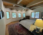 Private, Spacious Retreat 5 minutes South of Wilson! Discounts for long stays!