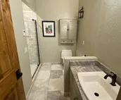 Private, Spacious Retreat 5 minutes South of Wilson! Discounts for long stays!