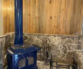Private, Spacious Retreat 5 minutes South of Wilson! Discounts for long stays!