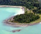 Viking Cove 12 private acres beach access sleeps 20