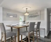 Lakeshore Cottage