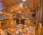 Cabin w/ Hot Tub: 4 Mi to Broken Bow Lake!