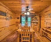 Cabin w/ Hot Tub: 4 Mi to Broken Bow Lake!
