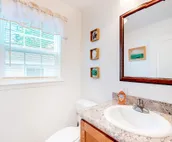 New, Dog-Friendly Home 3 Blocks from Long Sands Beach w/ AC, Patio, Laundry!