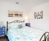 New, Dog-Friendly Home 3 Blocks from Long Sands Beach w/ AC, Patio, Laundry!