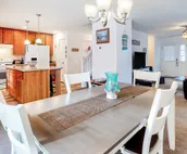 New, Dog-Friendly Home 3 Blocks from Long Sands Beach w/ AC, Patio, Laundry!
