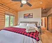 Hillside Hideaway w/ Hot Tub & Heated Patio!