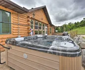 Hillside Hideaway w/ Hot Tub & Heated Patio!