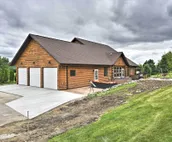 Hillside Hideaway w/ Hot Tub & Heated Patio!
