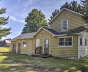 Rural Republic House w/ Yard Near ATV Trails!