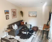 Downtown Casita, recently renovated, charming 1 bedroom, with parking and a g...