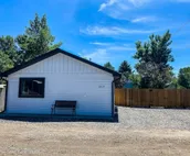 Downtown Casita, recently renovated, charming 1 bedroom, with parking and a g...