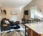 Downtown Casita, recently renovated, charming 1 bedroom, with parking and a g...