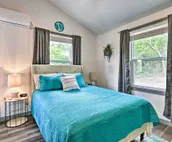Cozy Eucha Cottage At Grand Lake w/ Hot Tub!