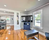 Family Home - Walk to Geneva Lake & Restaurants!