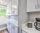 Family Home - Walk to Geneva Lake & Restaurants!