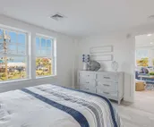 Luxury Ocean View Corner Condo (725S.F.)
