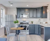 Luxury Ocean View Corner Condo (725S.F.)