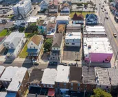 Colorful 6BR Duplex Apt Midtown AC near Boardwalk