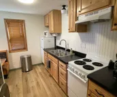 600 Sqft Extended-Stay Cabin sleeps 4, adjacent to beautiful Pine Creek