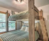 Upscale Family Cottage < 1 Mi to Higgins Lake