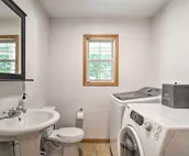 Upscale Family Cottage < 1 Mi to Higgins Lake